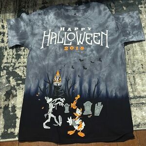 Disney Halloween 2018 Graphic T-Shirt size Small